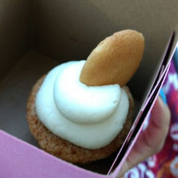 The Flour Shop Bakery - Banana pudding cupcake. It's filled with banana pudding. It's very yummy! - Bakeries Near Me - Flower Mound, Texas