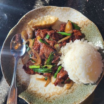 Chef Zhu - Scallion Braised Beef (4/5) - Chinese Near Me - San Diego, California Chef Zhu - Scallion Braised Beef (4/5) - Chinese Near Me - San Diego, California