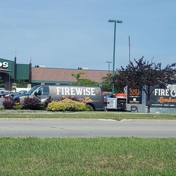 Menards - Hardware Stores Near Me - West Milwaukee, Wisconsin