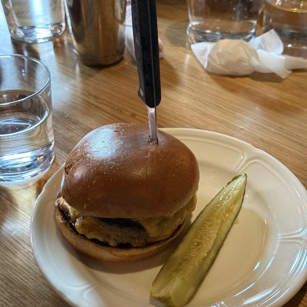 Au Cheval - Single cheeseburger - Bars Near Me - Chicago, Illinois Au Cheval - Single cheeseburger - Bars Near Me - Chicago, Illinois