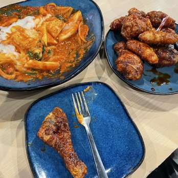 Bonchon Westminster - Eaton St - Tteokbokki and Mixed 6 PC 4Wings 2 Drums - Chicken Wings Near Me - Westminster, Colorado