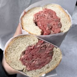 Giannas Family Deli