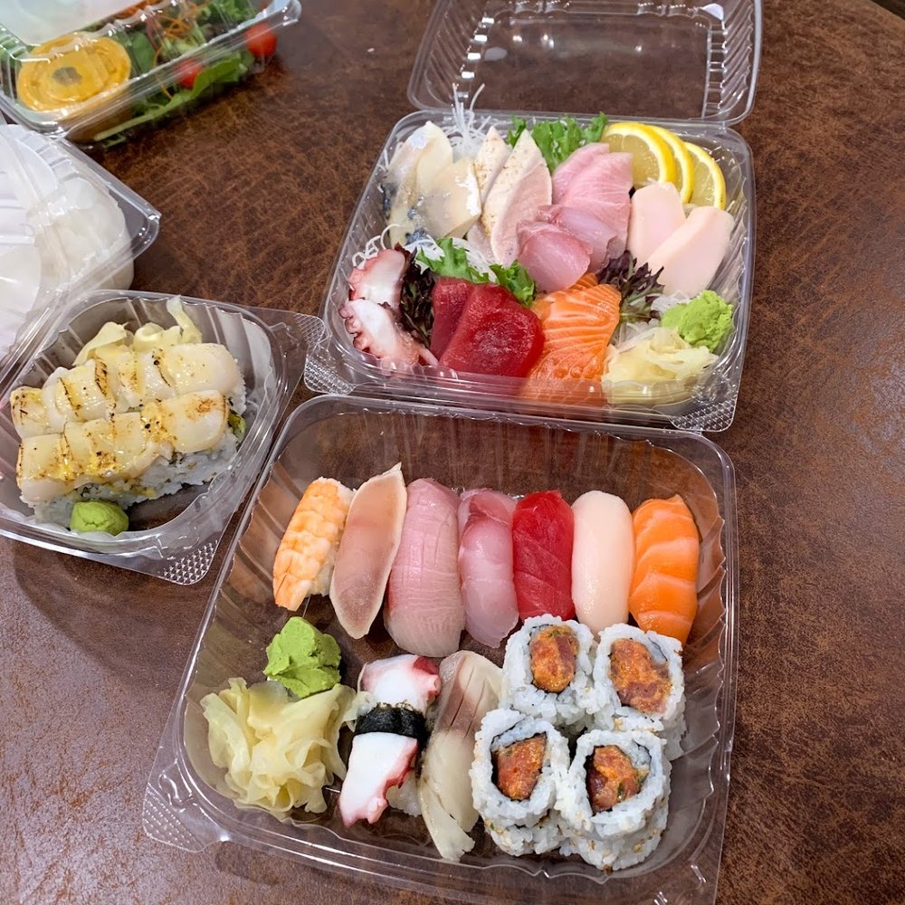 Kai Sushi - South Loop - sashimi and nigiri combo with a scallop maki - Sushi Bars Near Me - Chicago, Illinois Kai Sushi - South Loop - sashimi and nigiri combo with a scallop maki - Sushi Bars Near Me - Chicago, Illinois
