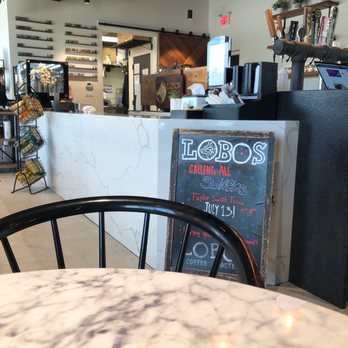 Lobos Coffee Roasters - Cafe area - Coffee Roasteries Near Me - Winter park, Florida Lobos Coffee Roasters - Cafe area - Coffee Roasteries Near Me - Winter park, Florida