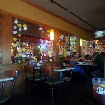 Applebee's Grill + Bar - Gabbing at the far counter, bartender anf other FOG sraff. - American Near Me - Chehalis, Washington Applebee's Grill + Bar - Gabbing at the far counter, bartender anf other FOG sraff. - American Near Me - Chehalis, Washington