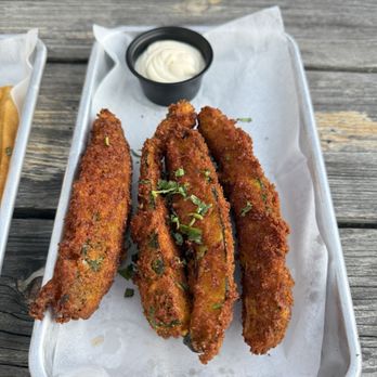 Roxanne's - Lounges Near Me - Long Beach, California