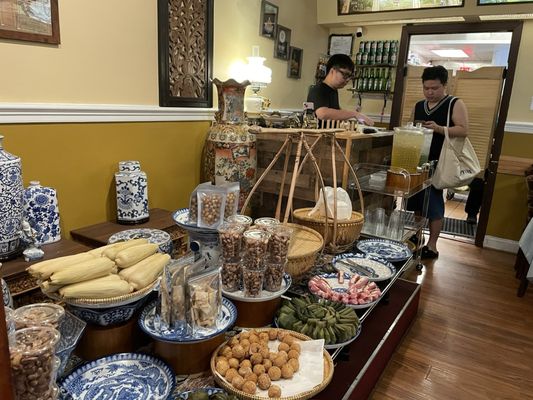 Truong Tien Restaurant by null