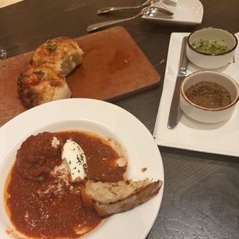 Ravello - Meatballs and Focaccia appetizer - Italian Near Me - Orlando, Florida