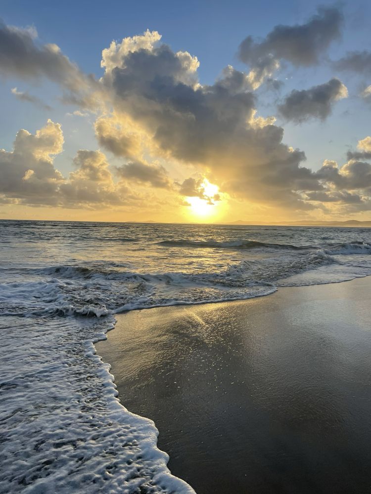 Playa Azul Image