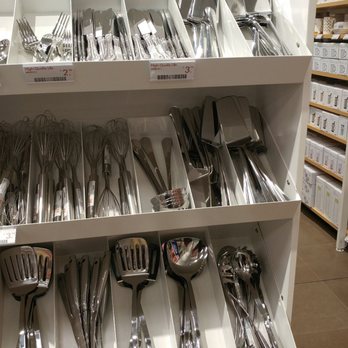Miniso - Department Stores Near Me - Tsawwassen, British Columbia