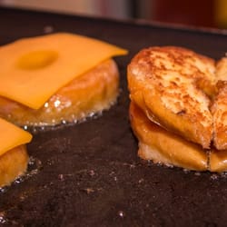 Yelp Gets CHEEsy Elite Event!