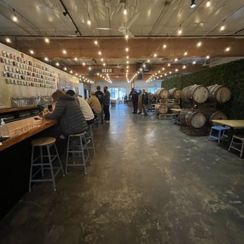Ranch - Interior - Pizza Near Me - Portland, Oregon