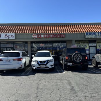 El Cocinero - Parking is easy - Mexican Near Me - Van Nuys CA, California El Cocinero - Parking is easy - Mexican Near Me - Van Nuys CA, California