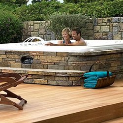 Hallmark Spa & Pools