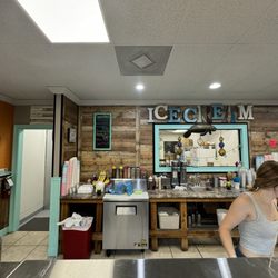 Sweet Melissa's Ice Cream - Inside