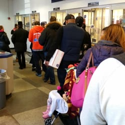 US Post Office - Always crowded (OLD PICTURE).... today is the 1st time IT WAS EMPTY!!!