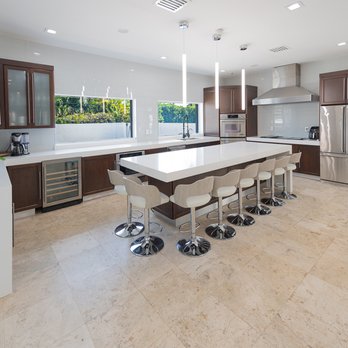 Andreina Faleni - Brickell Realty Group - ¡Gran oportunidad! Vivienda unifamiliar de lujo en Doral en venta. - Real Estate Agents Near Me - Miami, Florida Andreina Faleni - Brickell Realty Group - ¡Gran oportunidad! Vivienda unifamiliar de lujo en Doral en venta. - Real Estate Agents Near Me - Miami, Florida