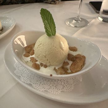 Zelo - Peach cobbler - Italian Near Me - Minneapolis, Minnesota Zelo - Peach cobbler - Italian Near Me - Minneapolis, Minnesota