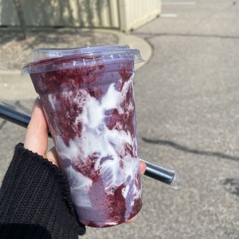 Atomic Smoothie - Vegan Blueberry Banana Smoothie - Juice Bars & Smoothies Near Me - Ann Arbor, Michigan