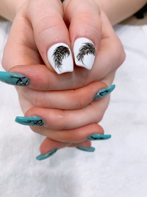 S&S nails & spa by null