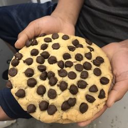 Mi Dulce Vida - That's one giant yummy cookie!