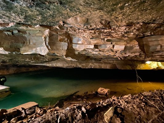 Lost River Cave by null