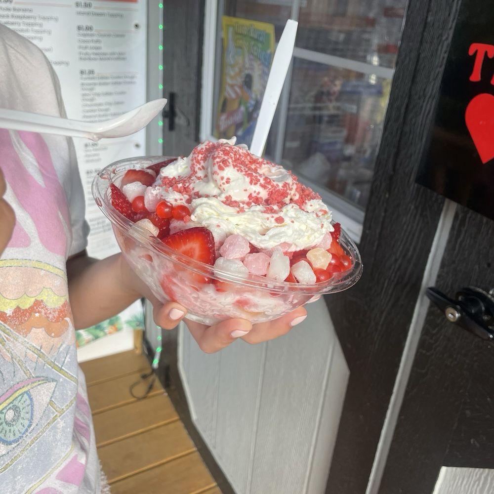 Snooks Shaved Ice & Soft Serve - Ice Cream & Frozen Yogurt Near Me - Martinsburg, West Virginia