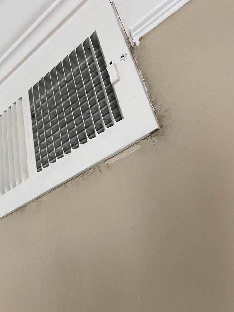 VILLAGE ON THE PARKWAY Updated September 2024 38 Photos & 33 Reviews 1333 Eldridge Pkwy