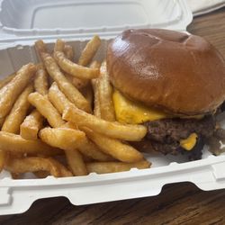 Happy Place Craft Beer Wine & Spirits - Tasty double smashburger. Way overfried fries.