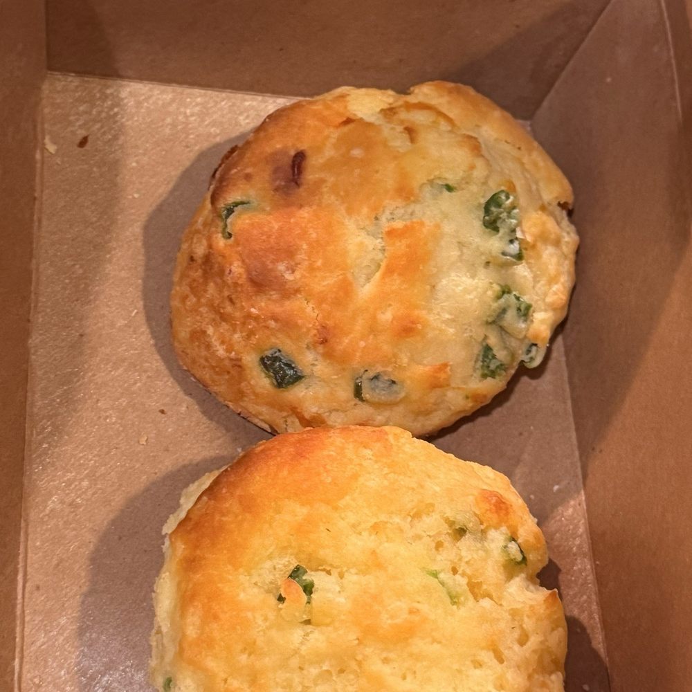 Vicious Biscuit - Cheddar jalapeño biscuits - Breakfast & Brunch Near Me - Neptune Beach, Florida