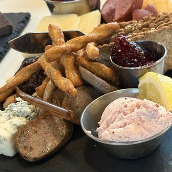 City Scape Winery - Charcuterie board - Wineries Near Me - Pelzer, South Carolina City Scape Winery - Charcuterie board - Wineries Near Me - Pelzer, South Carolina