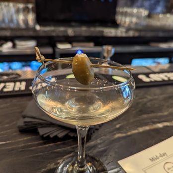 Restaurant Aleksandar - Dirty Grity - Modern European Near Me - Philadelphia, Pennsylvania
