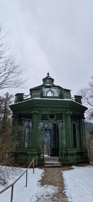 Linderhof Palace by null
