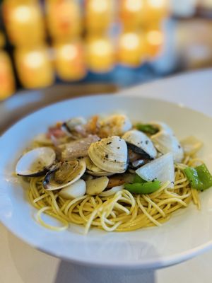 Taste of Mulan Asian Fusion by null