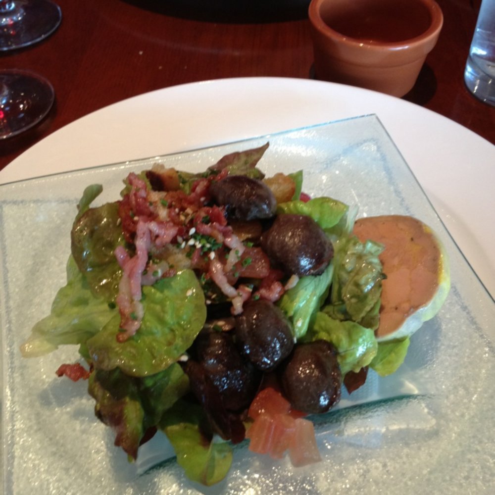 Duck confit & foie gras salad