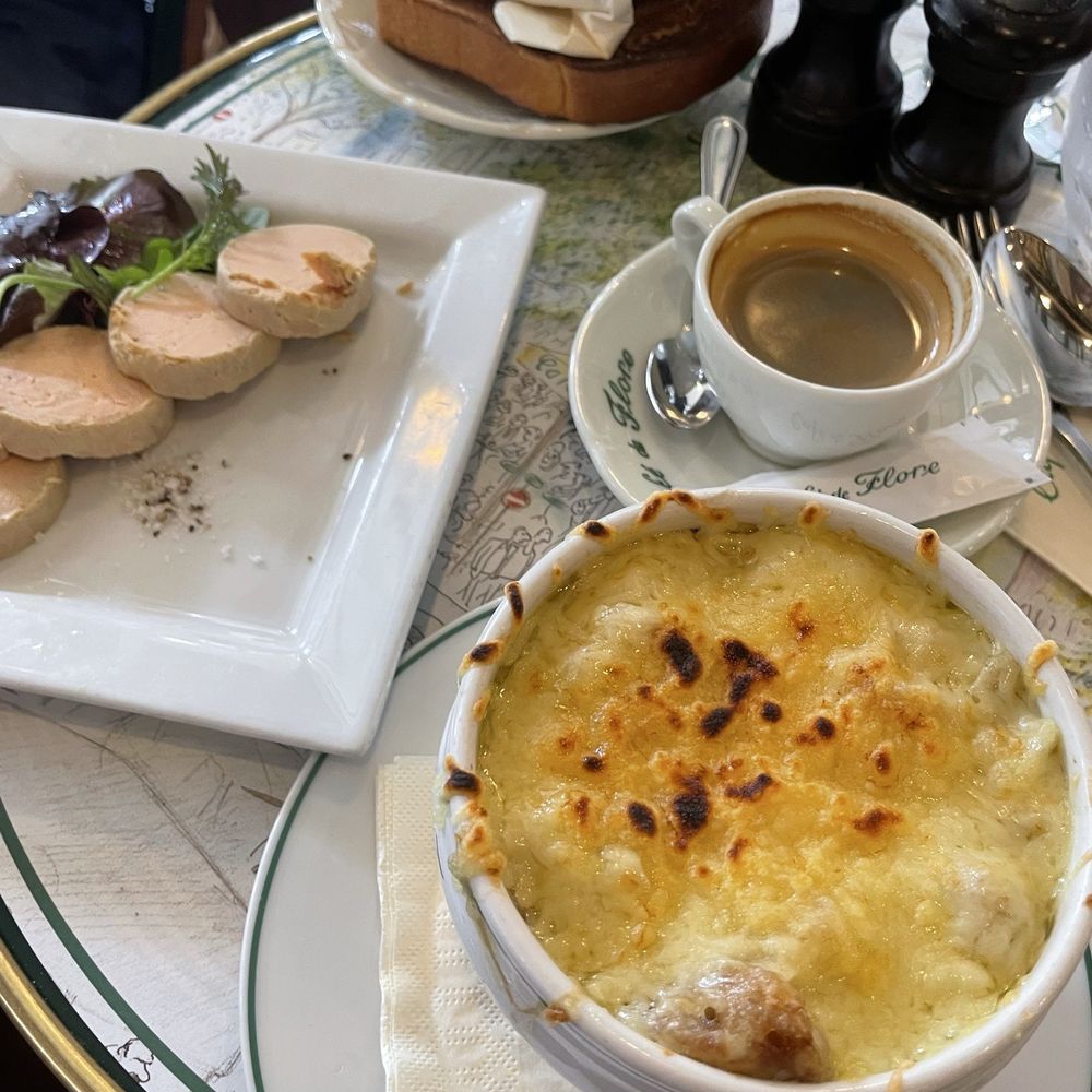Café de Flore - Cafes Near Me - Paris, 75 Café de Flore - Cafes Near Me - Paris, 75