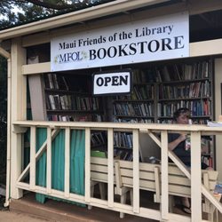 Maui Friends of the Library - Books on the porch are free