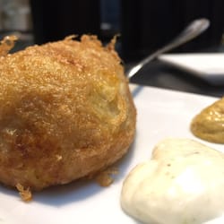 Beer Corner - Bola rellena de ternera especiada