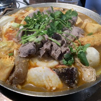 Tasty Pot - Medium Taiwanese Supreme Spicy Hot Soup - Taiwanese Near Me - Beaverton, Oregon