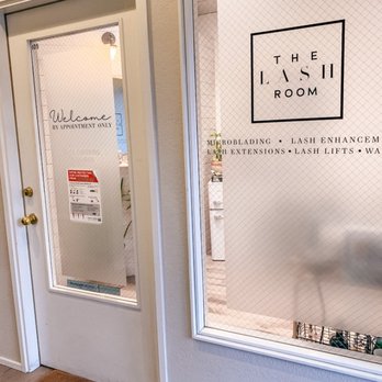 O Lashes - The door to enter the studio & into the waiting room! O Lashes is located inside of 'The Lash Room' - Eyelash Service Near Me - Bothell, Washington