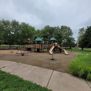 Bloomfield Municipal Pool - Playground - Swimming Pools Near Me - Bloomfield, Connecticut