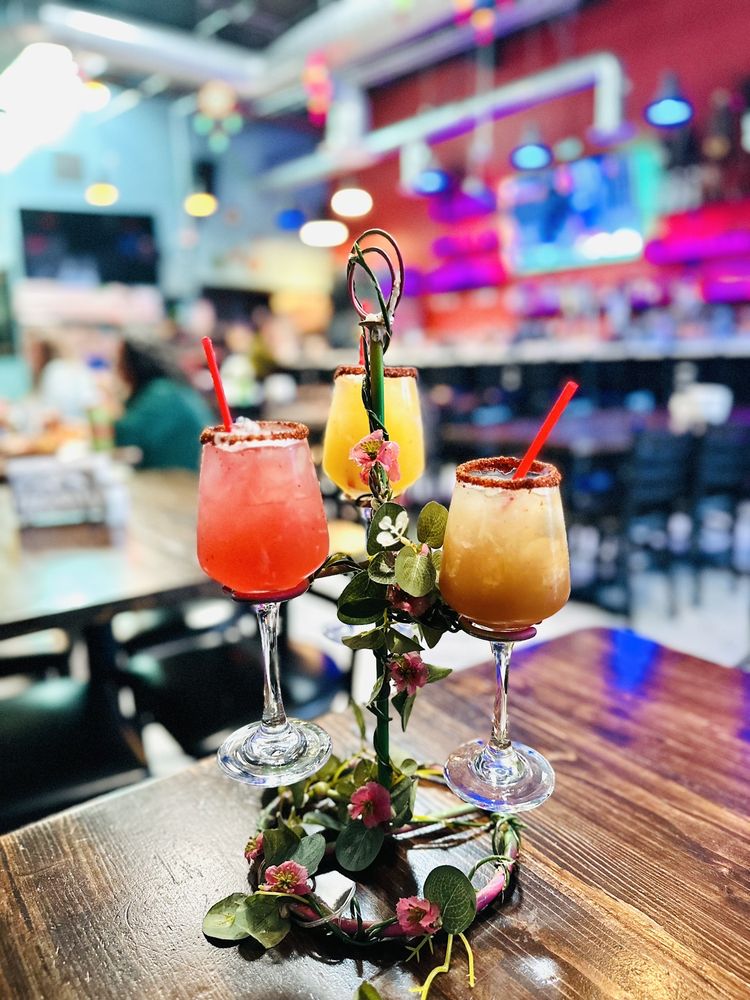 Armando's Restaurant + Bar