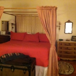 HALCYON FARM BED & BREAKFAST - The Halcyon Room.