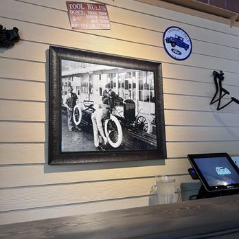 Ford's Garage Plano - Decor - Burgers Near Me - Plano, Texas