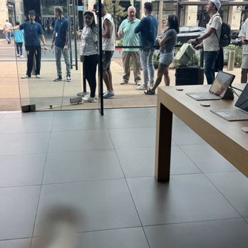 Apple - Summerlin - They are outside, waiting to get in - Computers Near Me - Las Vegas, Nevada Apple - Summerlin - They are outside, waiting to get in - Computers Near Me - Las Vegas, Nevada