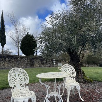 Villa Catalana Cellars - Seating overlooking the property. - Wineries Near Me - Oregon City, Oregon Villa Catalana Cellars - Seating overlooking the property. - Wineries Near Me - Oregon City, Oregon
