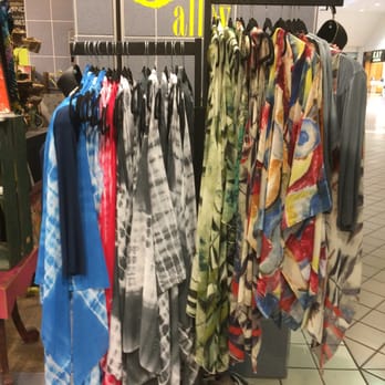Art In the Alley - Women's Clothing Near Me - Duluth, Minnesota