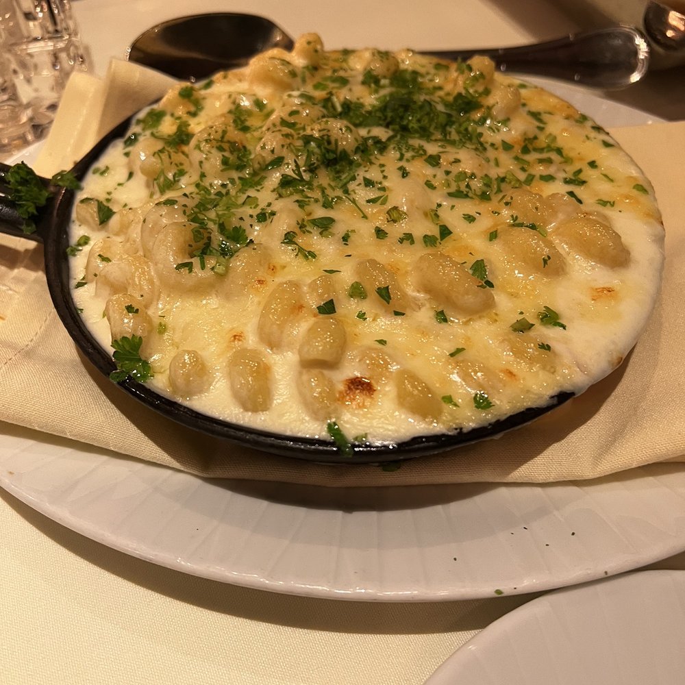 Henry's Steakhouse - Mac and cheese - Steakhouses Near Me - Placerville, California