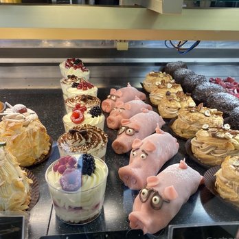 Boulangerie Collet - Dreaming of piggies and tiramisu? - Bakeries Near Me - Paris, 75 Boulangerie Collet - Dreaming of piggies and tiramisu? - Bakeries Near Me - Paris, 75