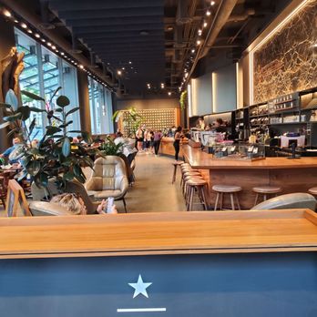 Starbucks Reserve - View of the inside - Coffee & Tea Near Me - Vancouver, British Columbia